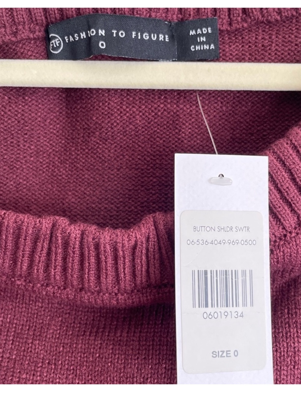 New Fashion To Figure Adrienne Plus Size Sweater Top Off Shoulder Burgundy Sz Xl — image 5 of 8